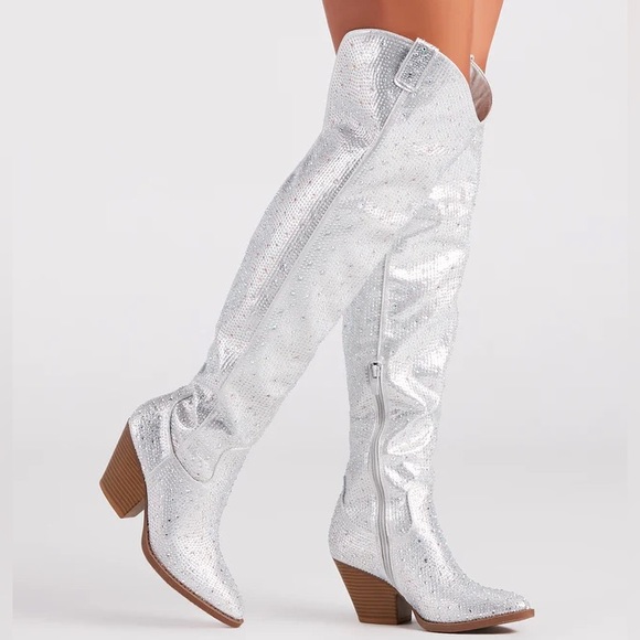 NEW Silver Thigh High Western Style Bedazzled Cowboy
Boots - Picture 6 of 14